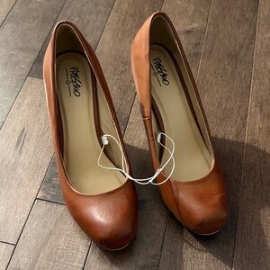 Mossimo Women's Tan Leather Heels